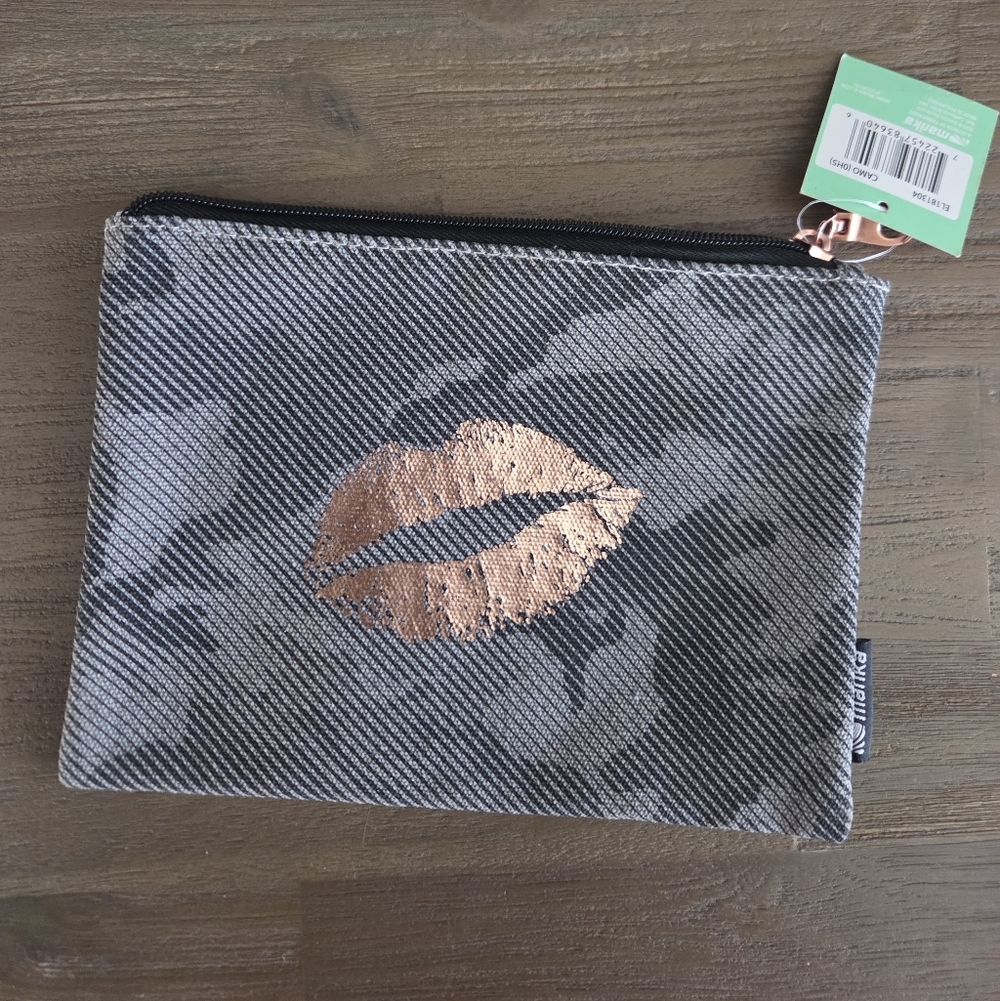 Metallic Lip Print Pouch With TAGS
